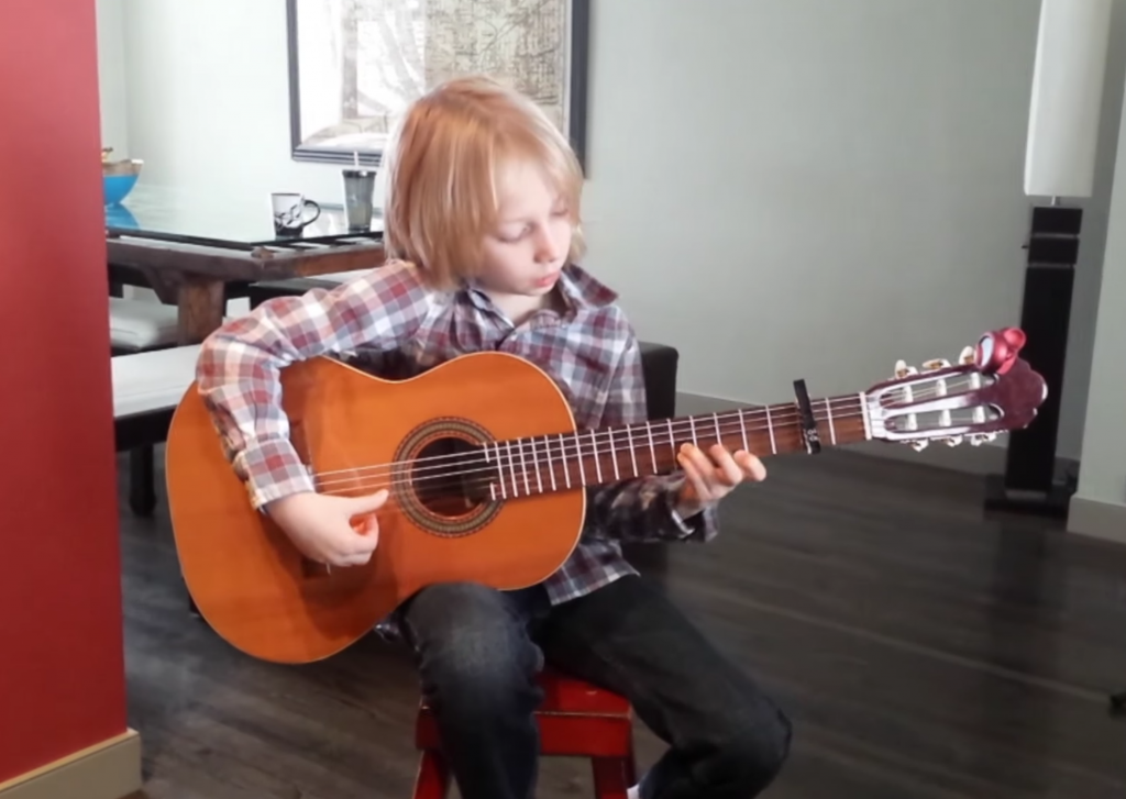 8-year-old-flamenco-guitar